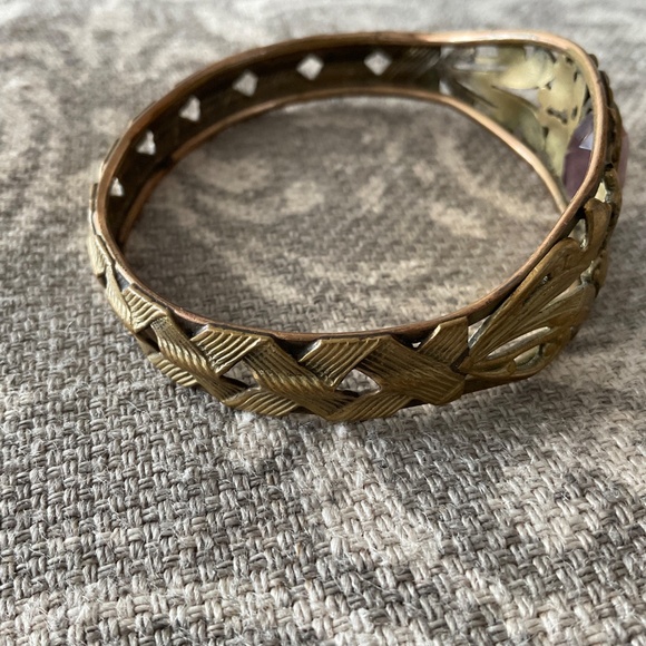 Vintage high relief bangle bracelet - Picture 6 of 8